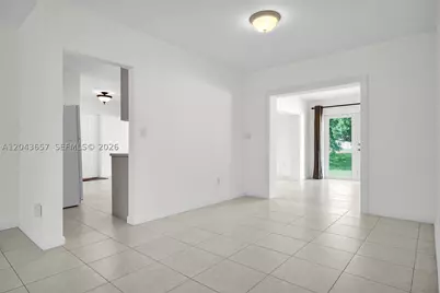 14375 Lake Candlewood, Miami Lakes, FL 33014 - Photo 7