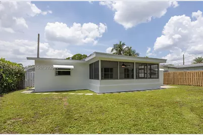 8571 NW 27th, Sunrise, FL 33322 - Photo 5
