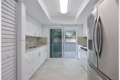 8571 NW 27th, Sunrise, FL 33322 - Photo 9