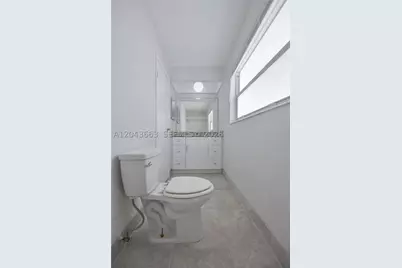 8571 NW 27th, Sunrise, FL 33322 - Photo 17