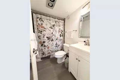 8101 SW 24th #405, Davie, FL 33324 - Photo 13
