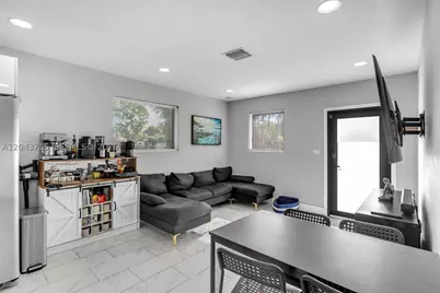 15100 NE 14th, North Miami Beach, FL 33162 - Photo 17