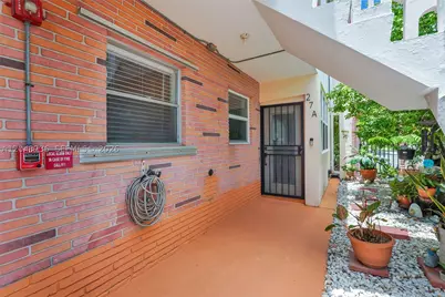 160 NE 8th #27A, Hallandale Beach, FL 33009 - Photo 47