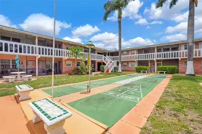 160 NE 8th #27A, Hallandale Beach, FL 33009 - Photo 7