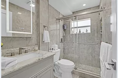 160 NE 8th #27A, Hallandale Beach, FL 33009 - Photo 27