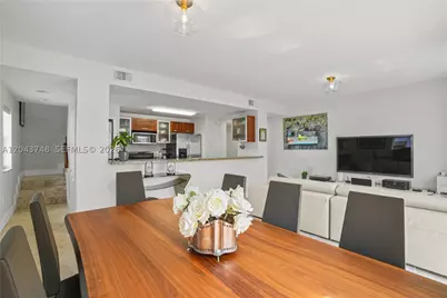 1043 SW 9th #F-1, Miami, FL 33130 - Photo 9