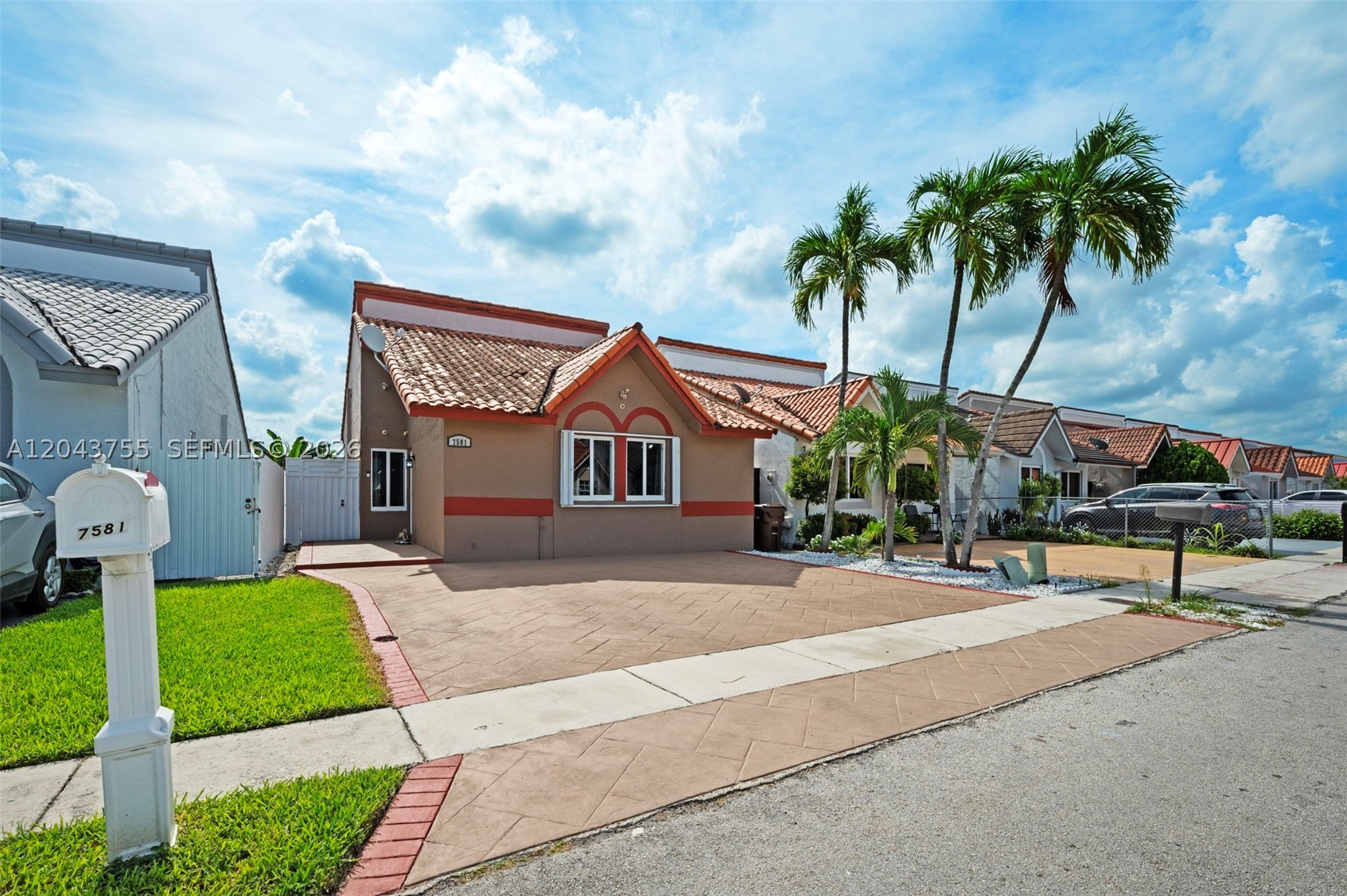 7581 W 29th - 7581 W 29th, Hialeah, FL 33018 Luxury Property | Jose Angel Pina