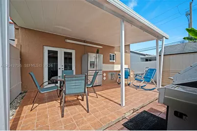 7581 W 29th, Hialeah, FL 33018 - Photo 23