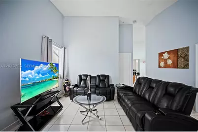 7581 W 29th, Hialeah, FL 33018 - Photo 5