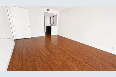 1901 Brickell #B2203, Miami, FL 33129 - Photo 5