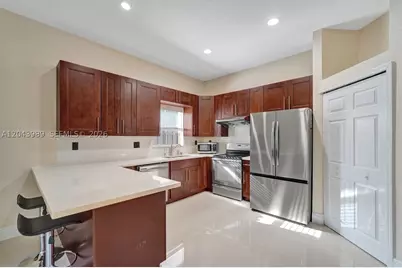 14003 N Cypress Cove, Davie, FL 33325 - Photo 13