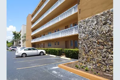 219 NE 14th #306, Hallandale Beach, FL 33009 - Photo 7