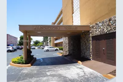 219 NE 14th #306, Hallandale Beach, FL 33009 - Photo 9