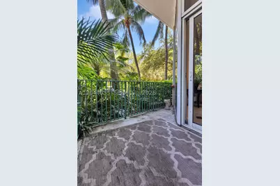 20000 E Country Club #108, Aventura, FL 33180 - Photo 27