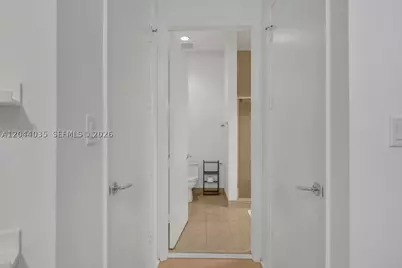 20000 E Country Club #108, Aventura, FL 33180 - Photo 17