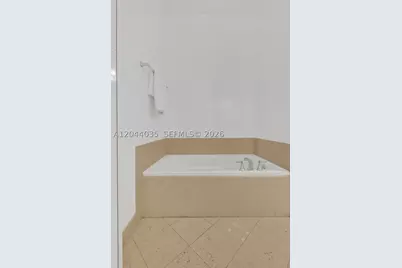 20000 E Country Club #108, Aventura, FL 33180 - Photo 25