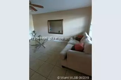 300 SW 134th #105E, Pembroke Pines, FL 33027 - Photo 5