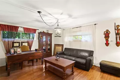 6315 Maynada, Coral Gables, FL 33146 - Photo 3