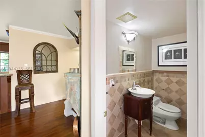 6315 Maynada, Coral Gables, FL 33146 - Photo 17