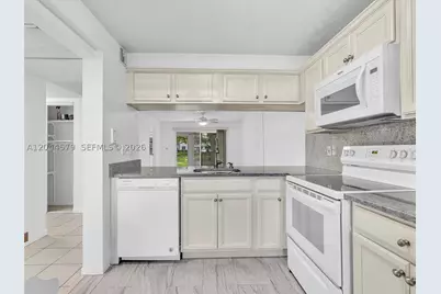 1212 SE Bahama #G1, Coconut Creek, FL 33066 - Photo 7