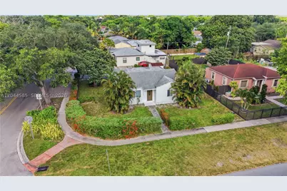 12475 NW 10th, North Miami, FL 33168 - Photo 43