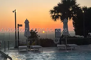 300 Biscayne Blvd, Miami, FL 33131 - Photo 11
