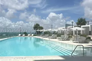 300 Biscayne Blvd, Miami, FL 33131 - Photo 3