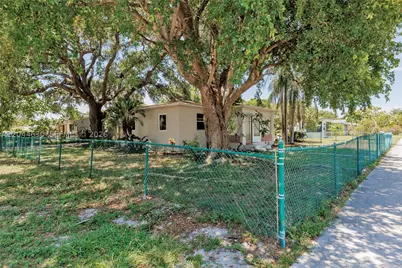 842 S 28th, Hollywood, FL 33020 - Photo 31