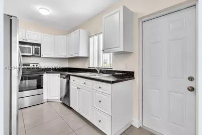 1316 NW 3rd, Fort Lauderdale, FL 33311 - Photo 11