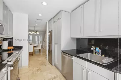 204 Washington #13, Miami Beach, FL 33139 - Photo 11