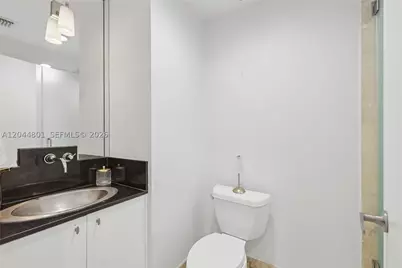 204 Washington #13, Miami Beach, FL 33139 - Photo 13
