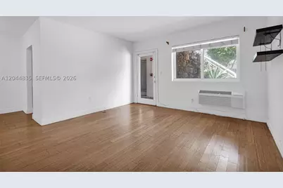 320 85th #4, Miami Beach, FL 33141 - Photo 3