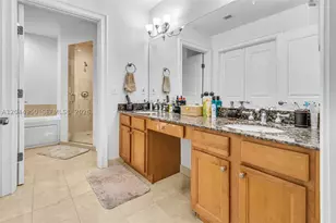 16100 Emerald Estates, Weston, FL 33331 - Photo 9