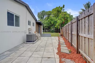 211 SW 64th, Pembroke Pines, FL 33023 - Photo 33