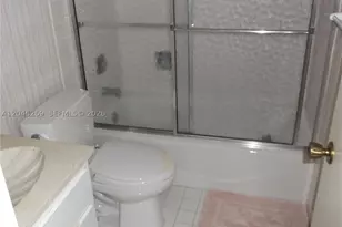 908 Cypress, Pompano Beach, FL 33069 - Photo 25