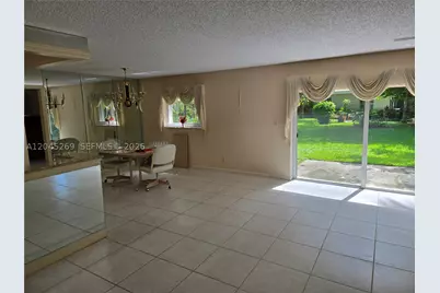 908 Cypress #V57, Pompano Beach, FL 33069 - Photo 13