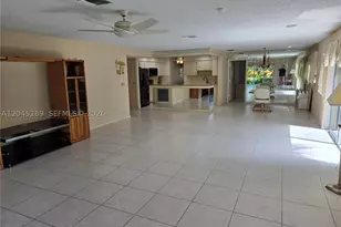908 Cypress, Pompano Beach, FL 33069 - Photo 11