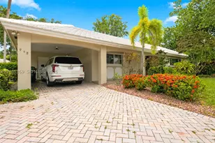 908 Cypress, Pompano Beach, FL 33069 - Photo 3