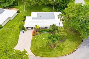 908 Cypress, Pompano Beach, FL 33069 - Photo 7