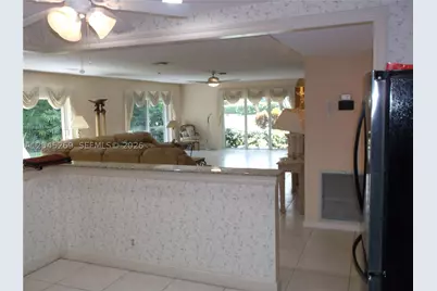 908 Cypress #V57, Pompano Beach, FL 33069 - Photo 15