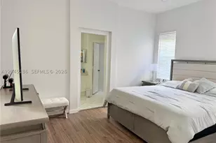 1074 Bluewood, Weston, FL 33327 - Photo 15