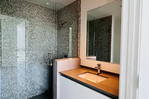88 SW 7th, Miami, FL 33130 - Photo 17