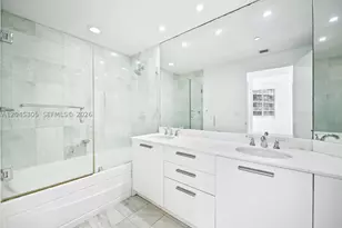1050 Brickell, Miami, FL 33131 - Photo 19