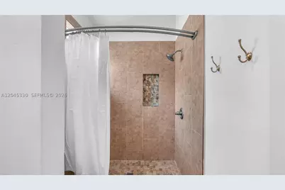 2048 NW 164th, Pembroke Pines, FL 33028 - Photo 17
