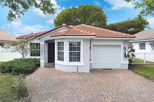 2048 NW 164th, Pembroke Pines, FL 33028 - Photo 1