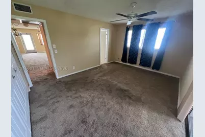 391 Windsor Q, West Palm Beach, FL 33417 - Photo 9