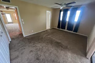 391 Windsor Q, West Palm Beach, FL 33417 - Photo 9