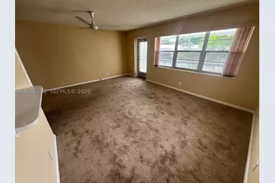 391 Windsor Q, West Palm Beach, FL 33417 - Photo 7