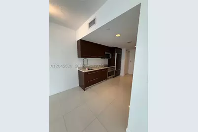495 Brickell #3106, Miami, FL 33131 - Photo 5