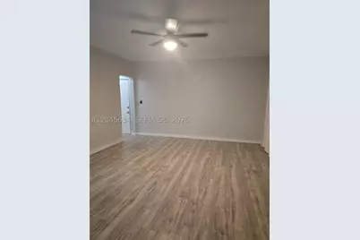 215 30th #22, Miami Beach, FL 33140 - Photo 15